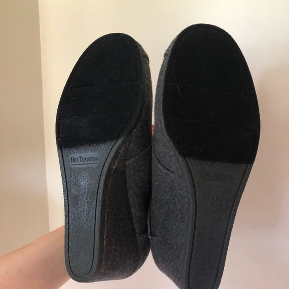 Gray Wool Wedges - Picture 7 of 7